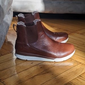 Kuru Chelsea Leather Ankle Boot